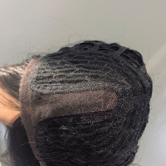 Vivica Fox Human Hair Wig - Picture 7 of 7